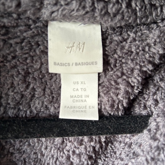 Grey Teddy fuzzy sweater - Picture 2 of 4